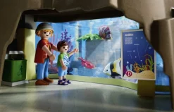 Playmobil Family Fun Aquarium Building Set